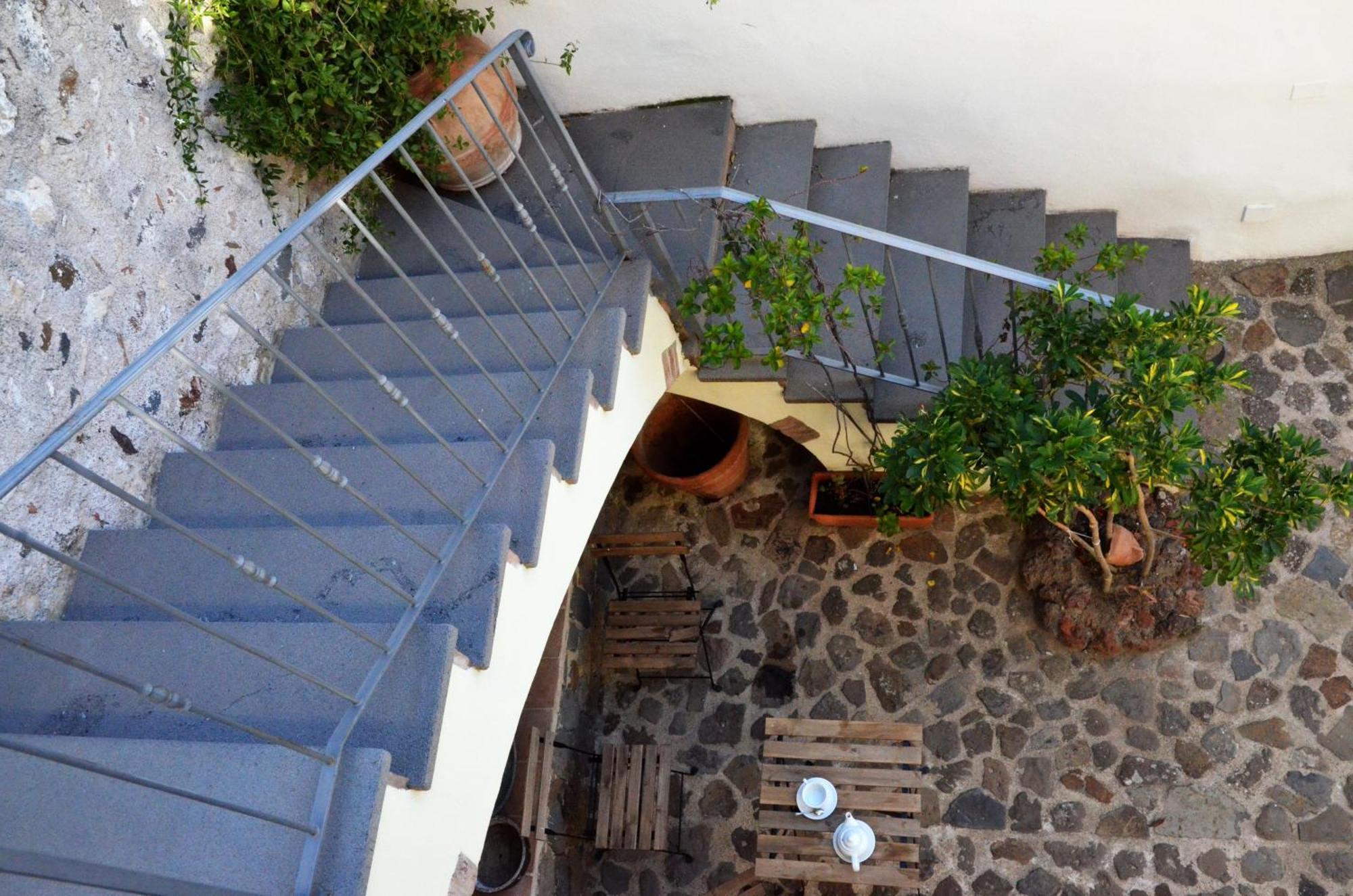 Antico Borgo Hotel Galtelli Exterior photo